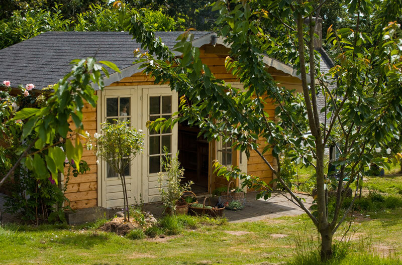 Cabanon du jardin à la Ferme de Kerscuntec