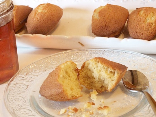 madeleine maison au petit-déjeuner